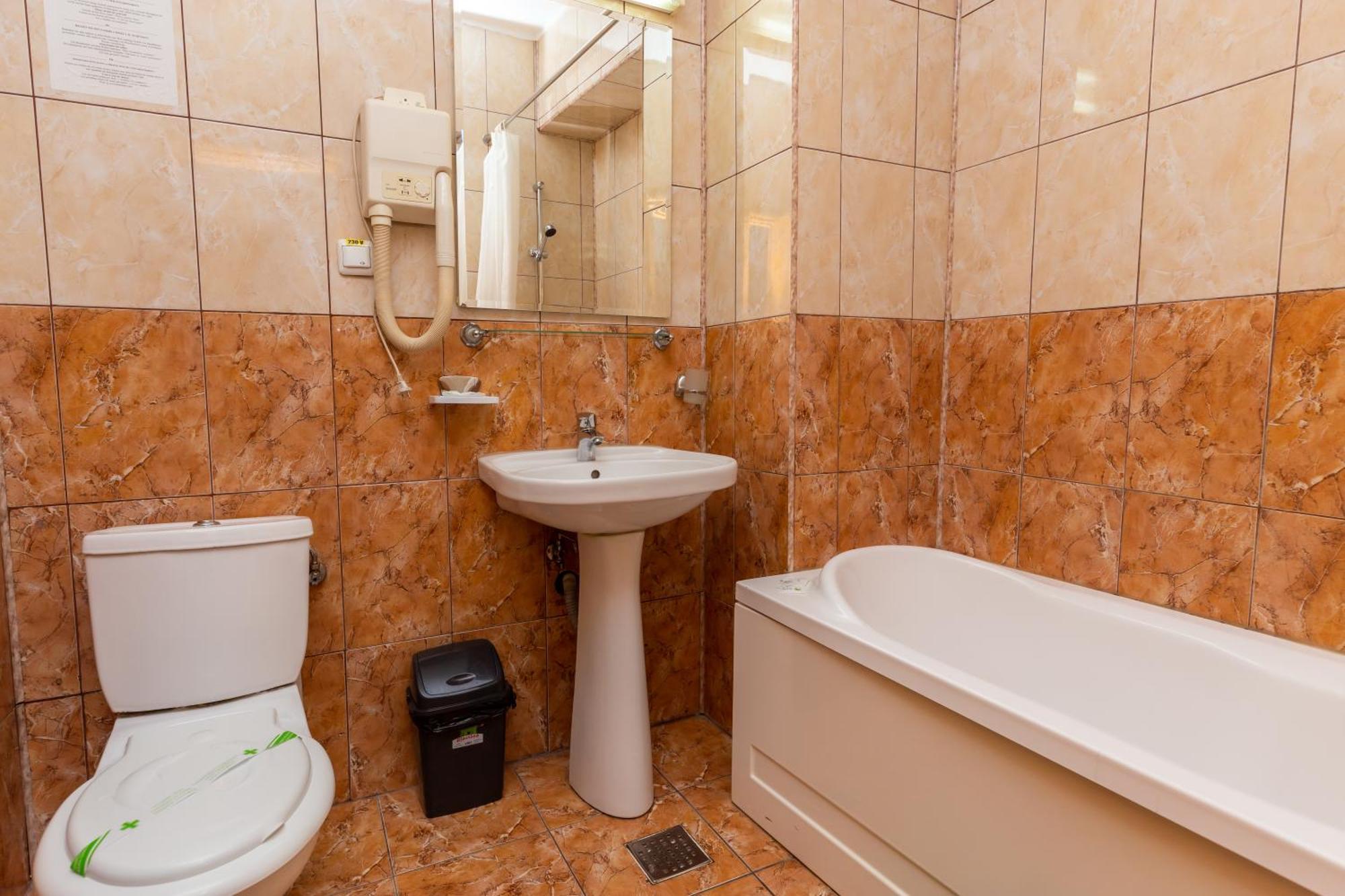 Hotel Sir Colentina Bukarest Eksteriør billede