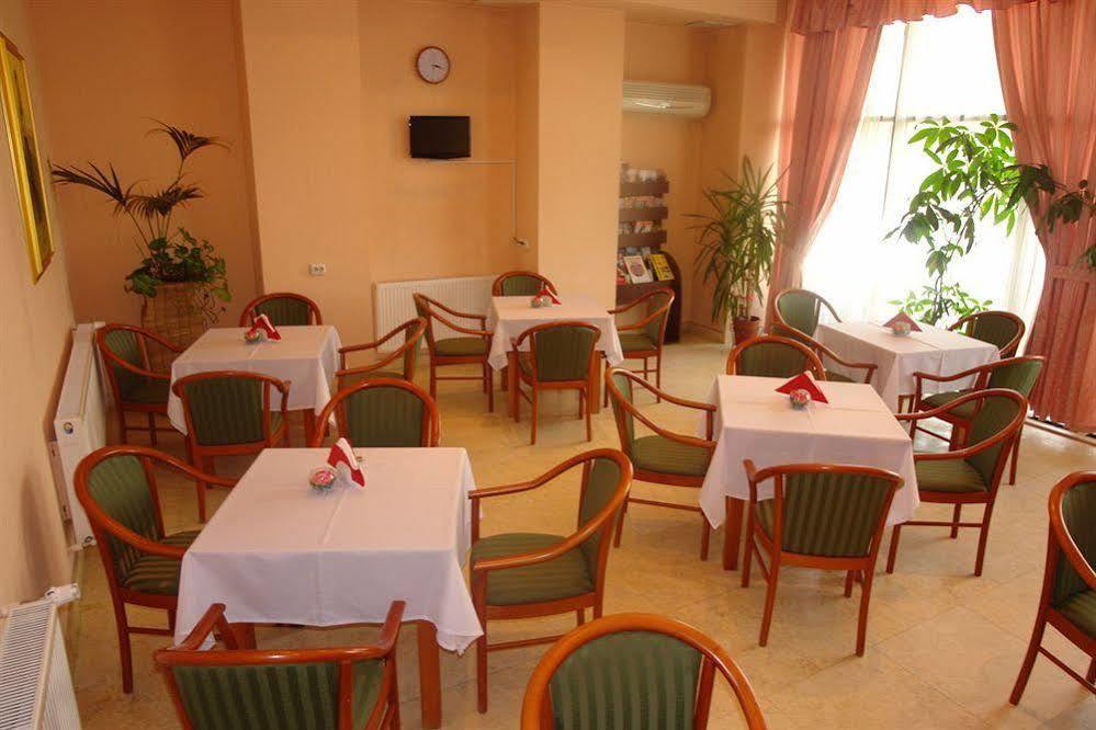 Hotel Sir Colentina Bukarest Eksteriør billede